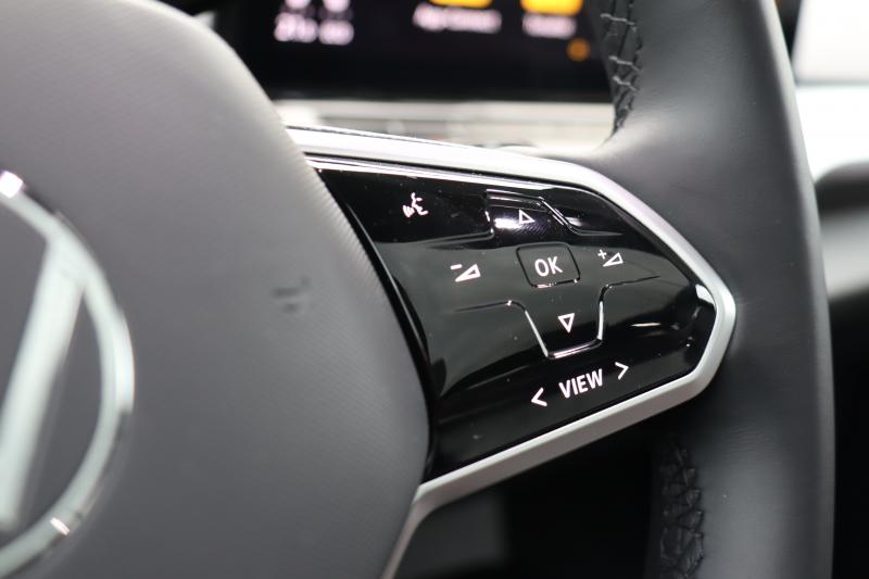 - Volkswagen ID.4 | Toutes nos photos de l’essai du SUV compact allemand électrique