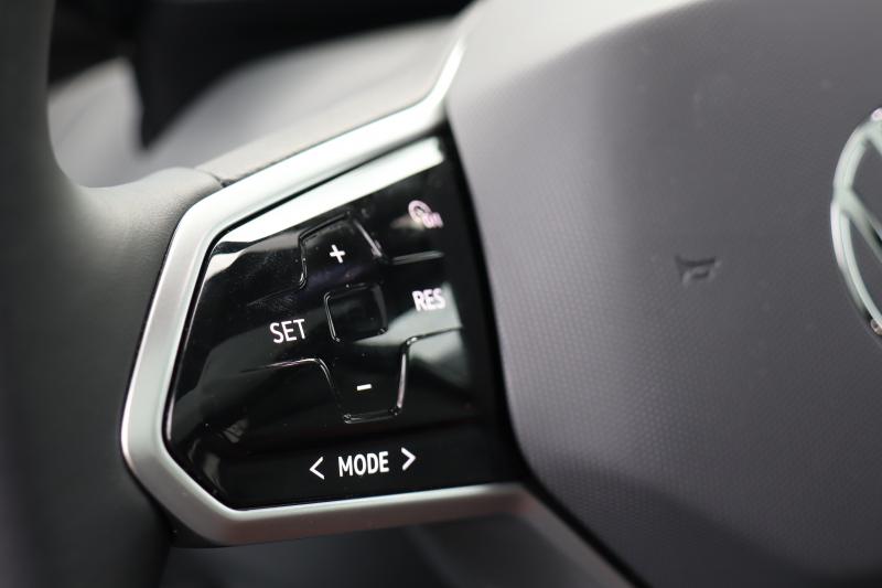 - Volkswagen ID.4 | Toutes nos photos de l’essai du SUV compact allemand électrique