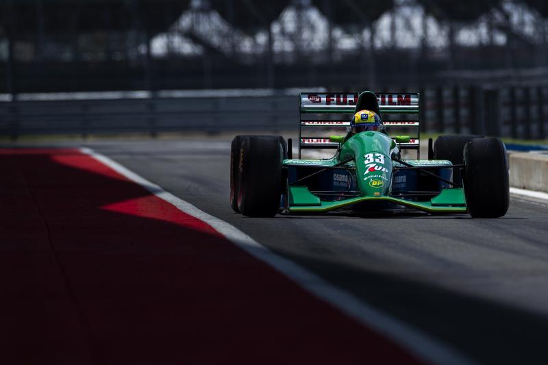 - Mick Schumacher au volant de la Jordan Ford de son père | les photos officielles